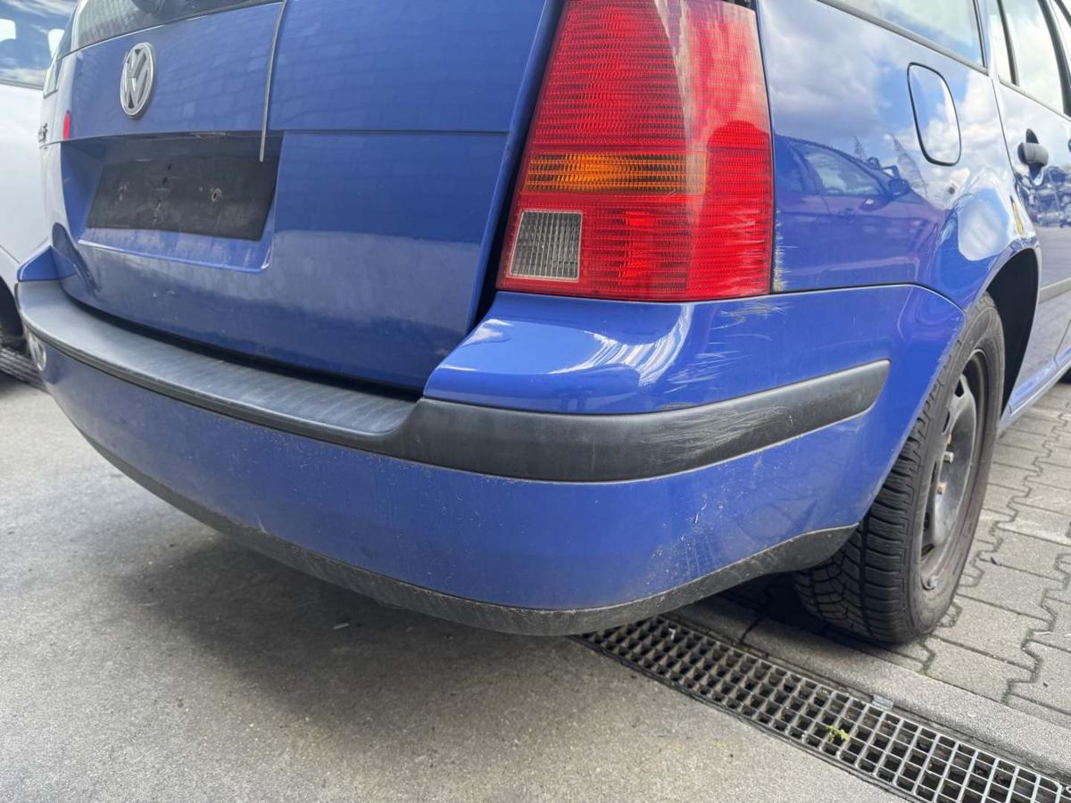 VW Golf 4 original Sto&szlig;stange Stossf&auml;nger hinten LA5C Surfblau Kombi Bj.2001